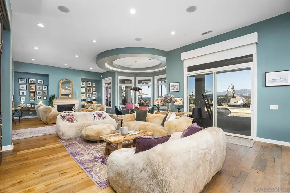 11771 Big Canyon Lane San Diego, CA 92131
