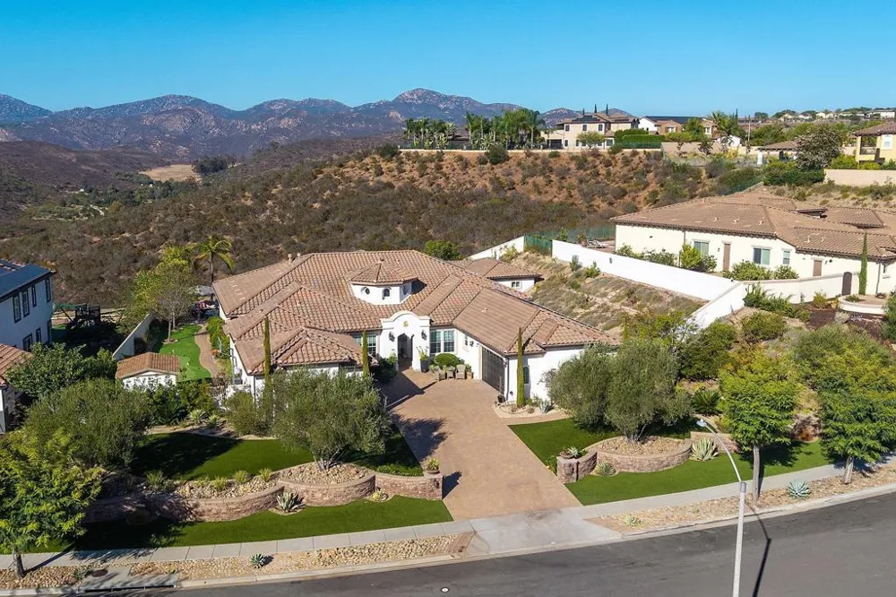 11771 Big Canyon Lane San Diego, CA 92131