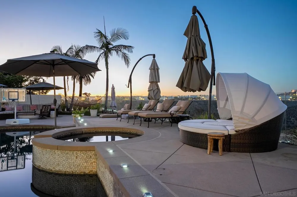 11771 Big Canyon Lane San Diego, CA 92131
