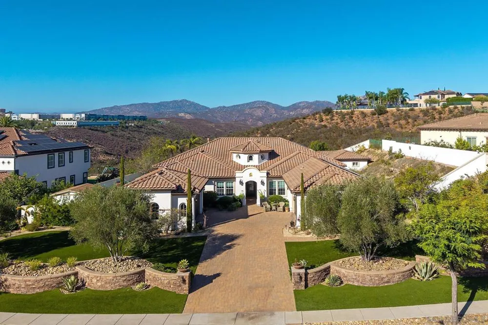 11771 Big Canyon Lane San Diego, CA 92131