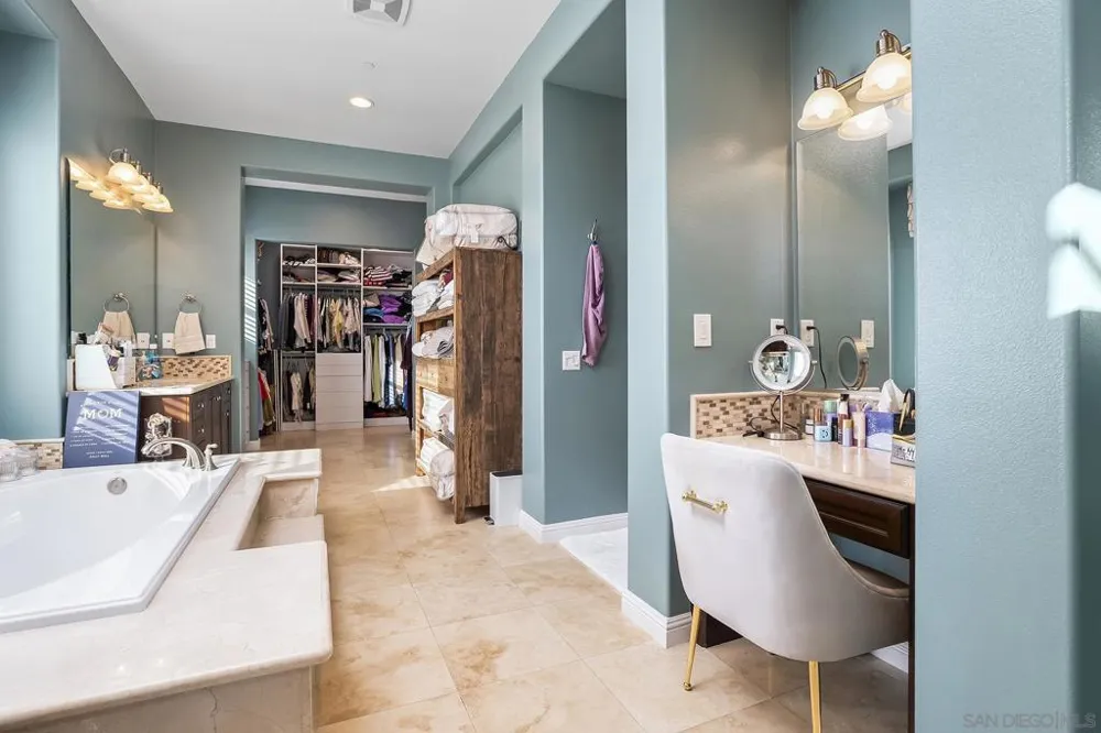 11771 Big Canyon Lane San Diego, CA 92131