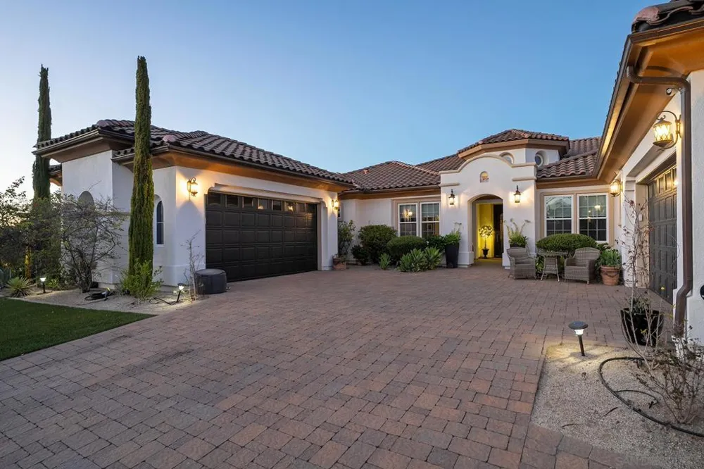 11771 Big Canyon Lane San Diego, CA 92131