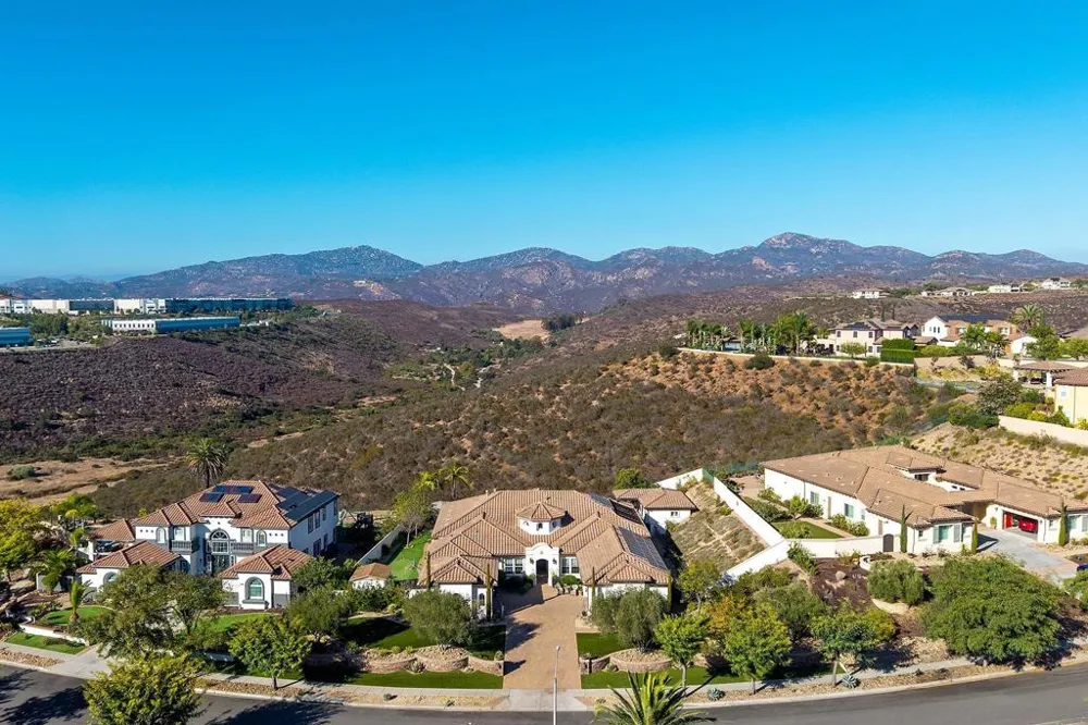 11771 Big Canyon Lane San Diego, CA 92131