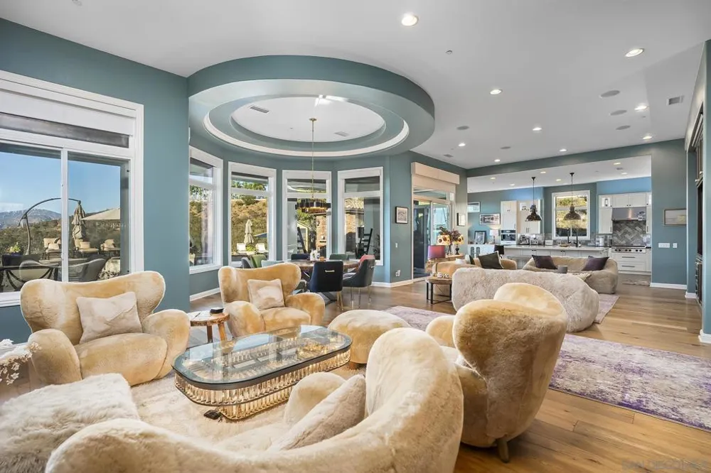 11771 Big Canyon Lane San Diego, CA 92131