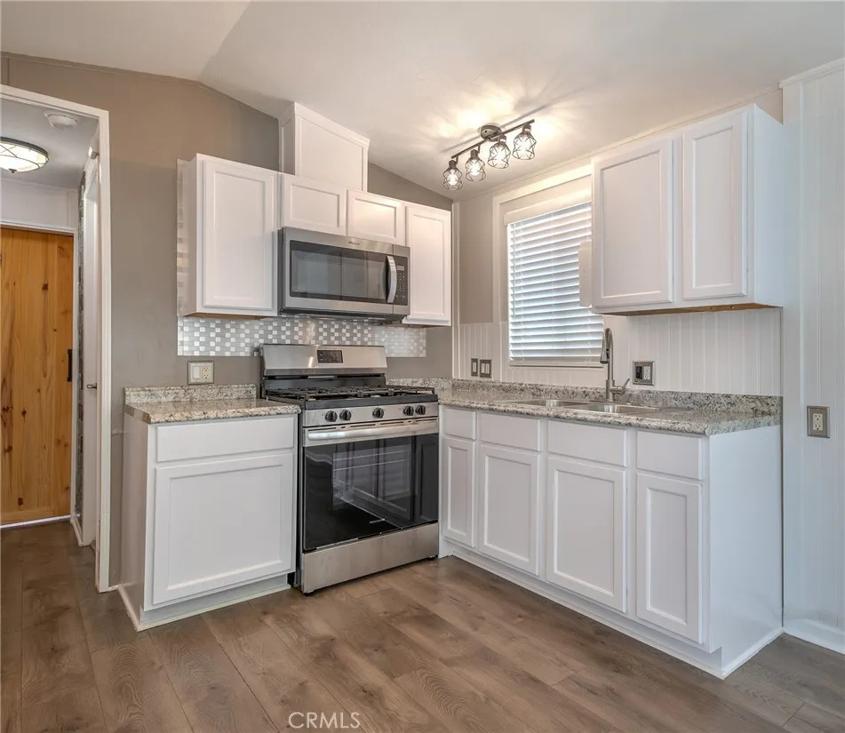 2103 245th #6 Lomita, CA 90717