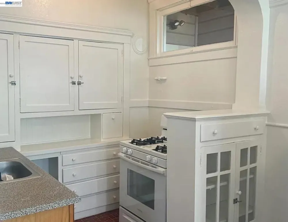 3470 25Th St San Francisco, CA 94110