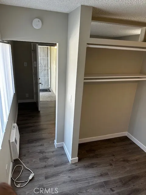 6701 Haskell #3 Van Nuys, CA 91406
