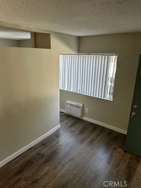 6701 Haskell #3 Van Nuys, CA 91406