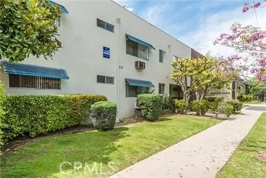 6701 Haskell #3 Van Nuys, CA 91406