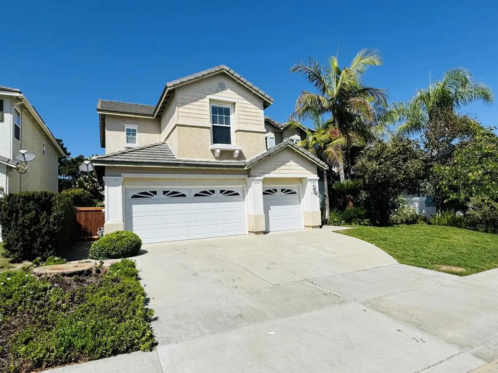 3906 Rill Court Carlsbad, CA 92010