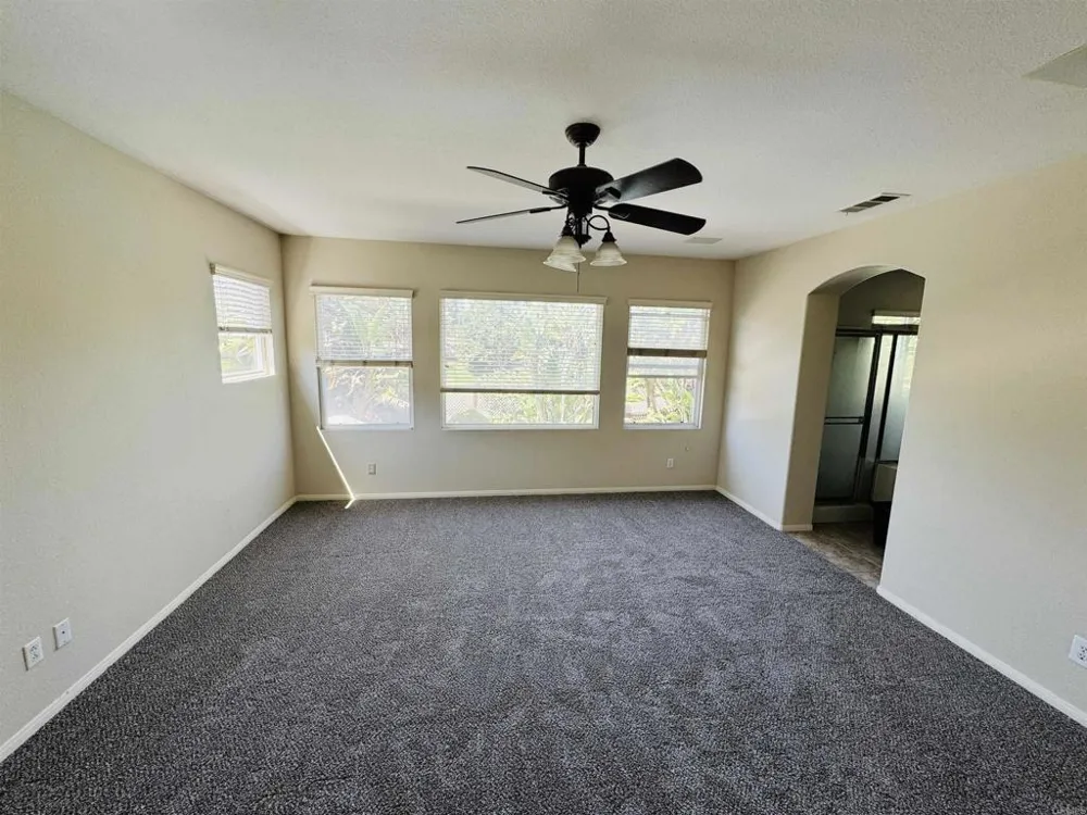 3906 Rill Court Carlsbad, CA 92010