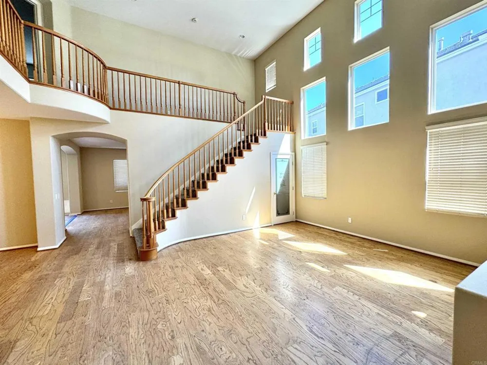 3906 Rill Court Carlsbad, CA 92010