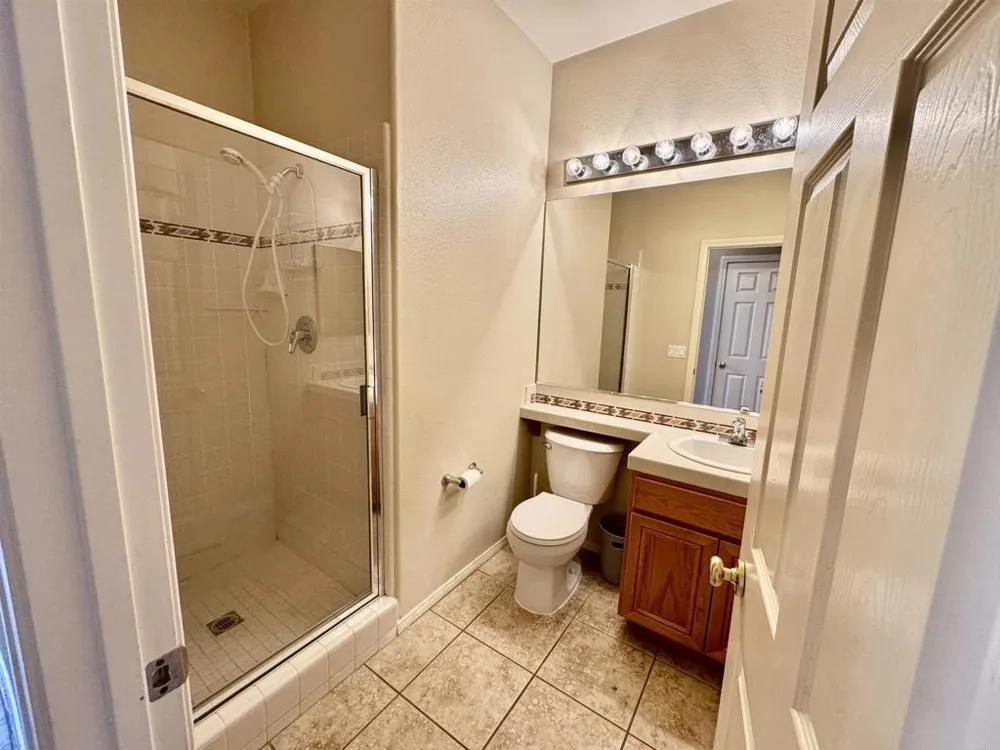 3906 Rill Court Carlsbad, CA 92010