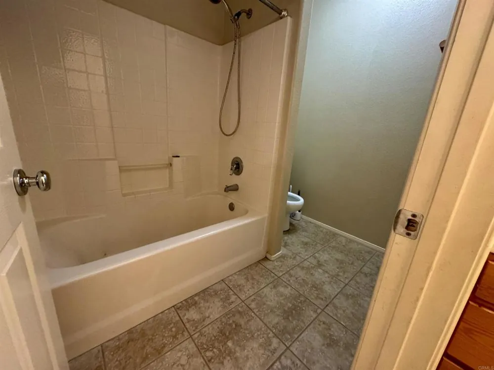 3906 Rill Court Carlsbad, CA 92010