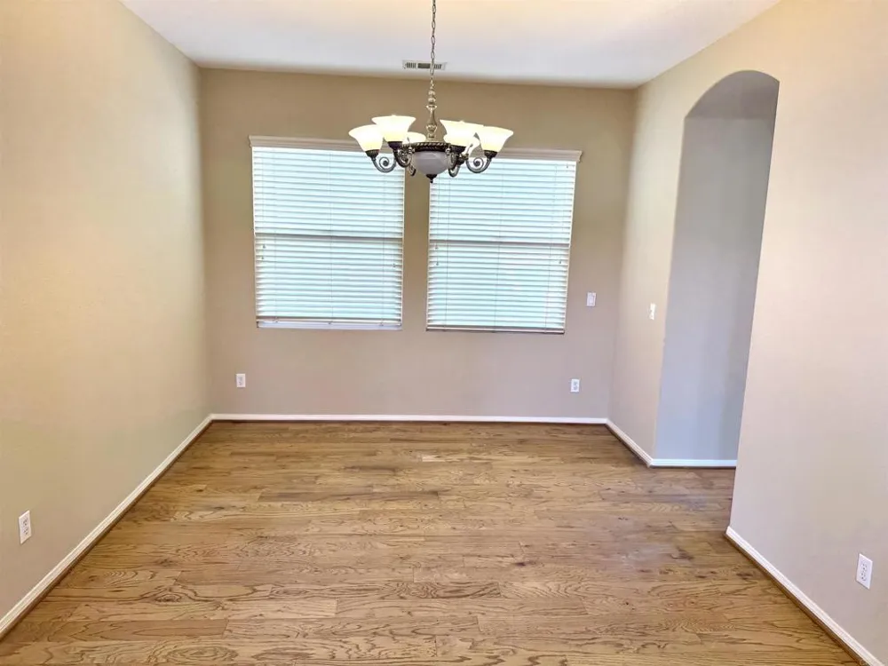 3906 Rill Court Carlsbad, CA 92010
