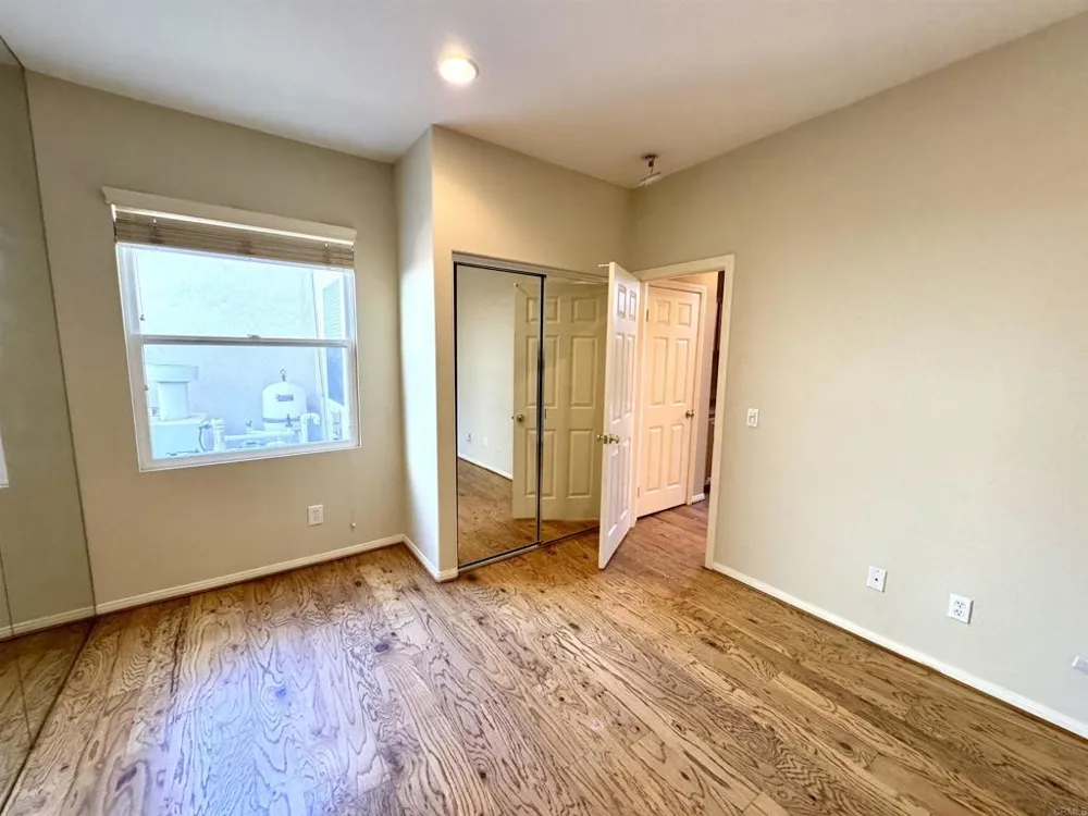 3906 Rill Court Carlsbad, CA 92010