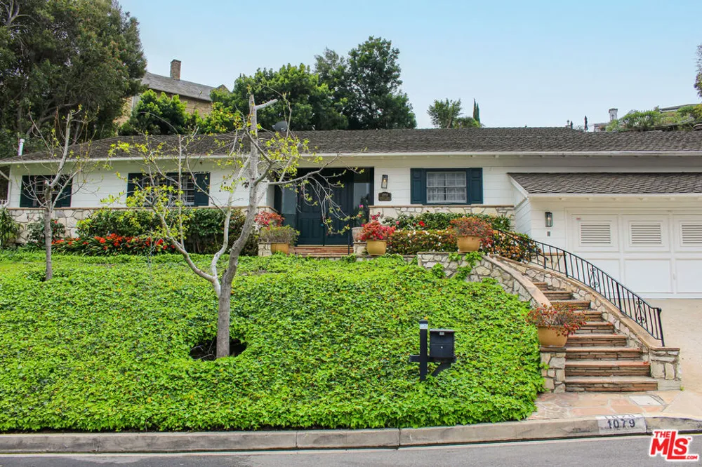 1079 MARILYN DRIVE Beverly Hills, CA 90210