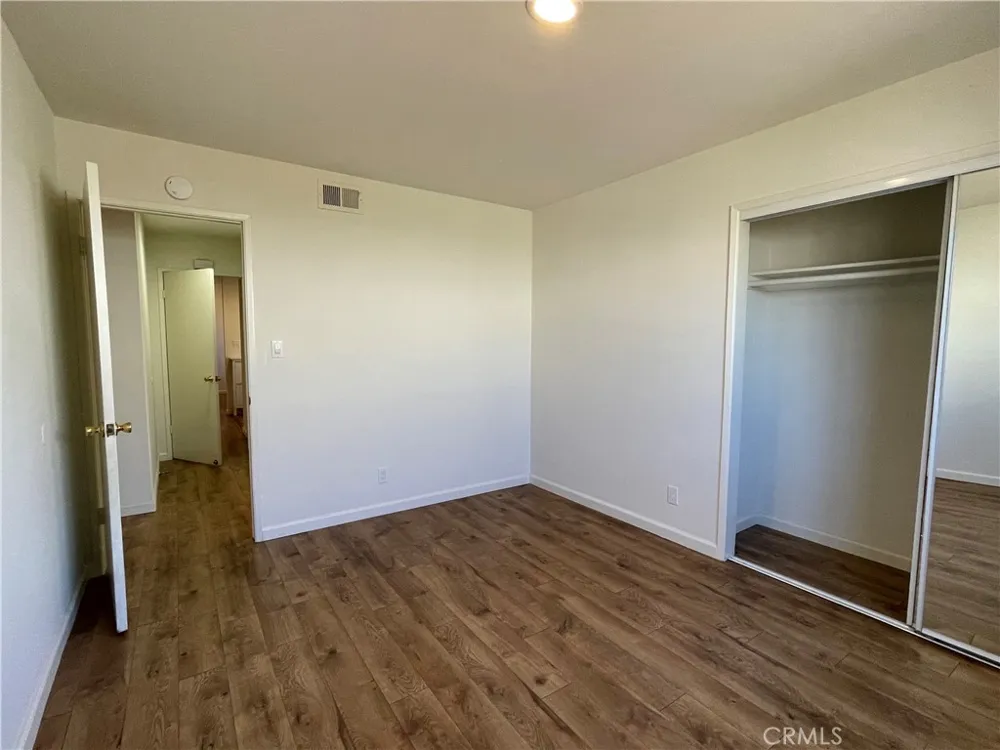 19410 Cohasset Street Reseda, CA 91335