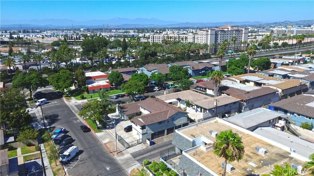 306 E Wakefield Anaheim, CA 92802