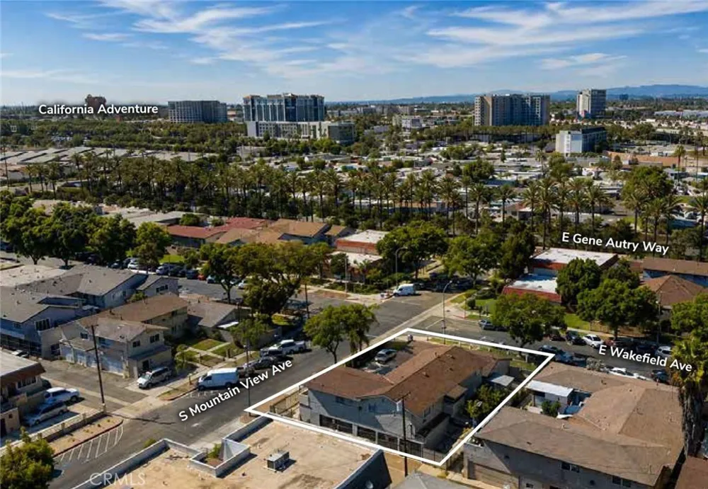 306 E Wakefield Anaheim, CA 92802