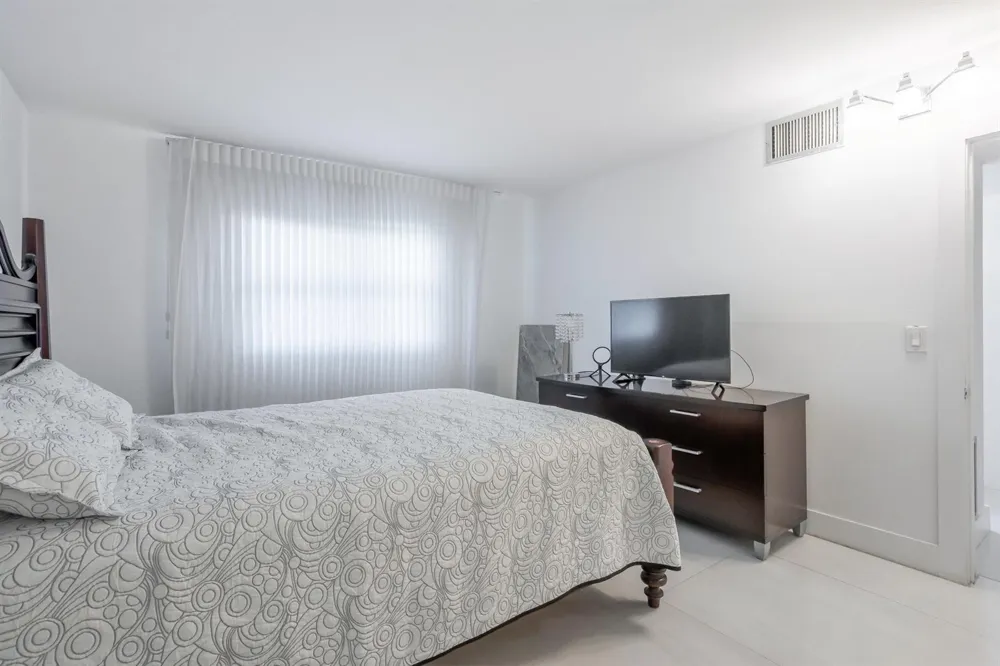 700 SE 6th Avenue #107 Deerfield Beach, FL 33441