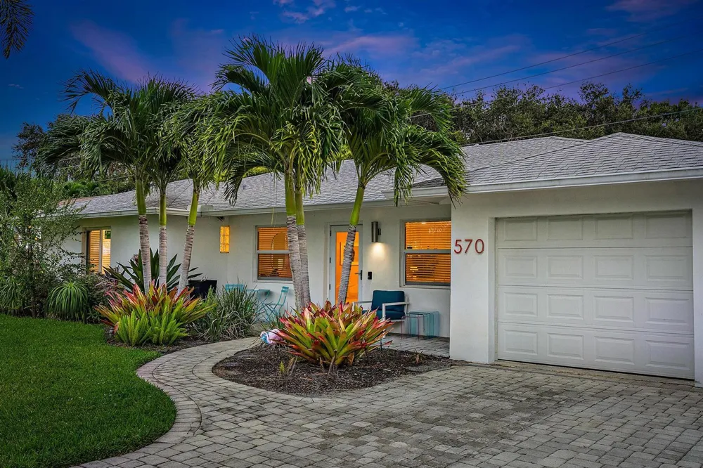 570 DOVER ROAD Tequesta, FL 33469