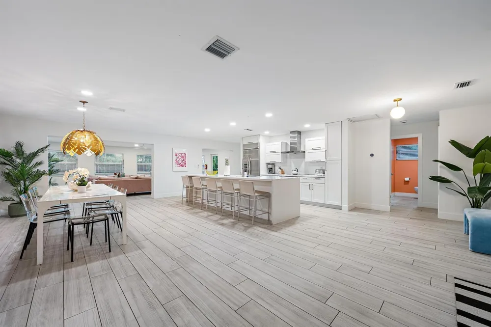 570 DOVER ROAD Tequesta, FL 33469