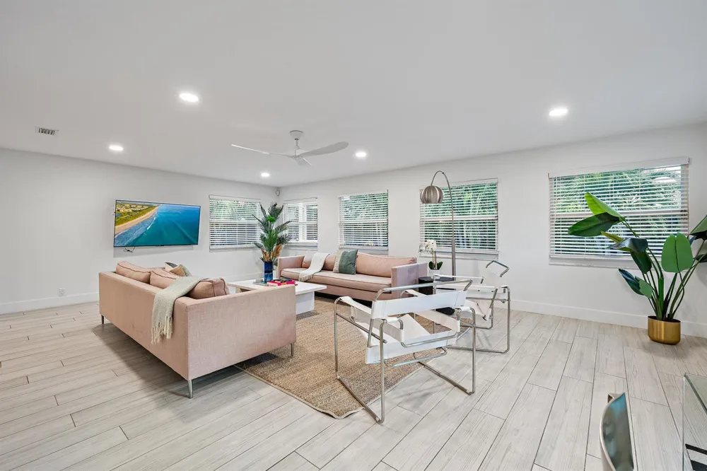 570 DOVER ROAD Tequesta, FL 33469