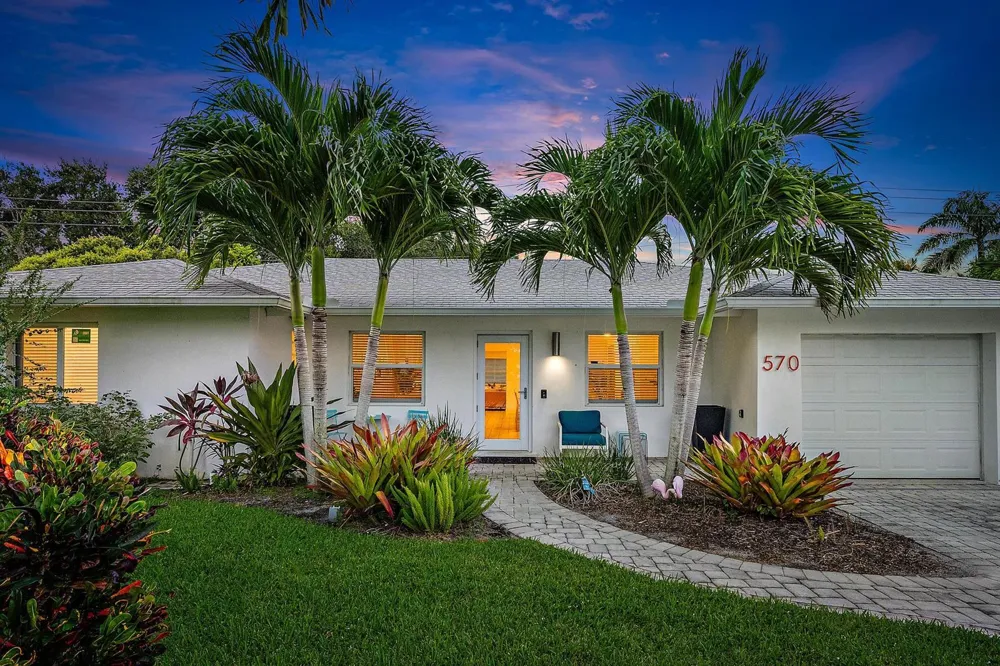570 DOVER ROAD Tequesta, FL 33469