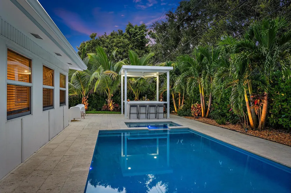 570 DOVER ROAD Tequesta, FL 33469