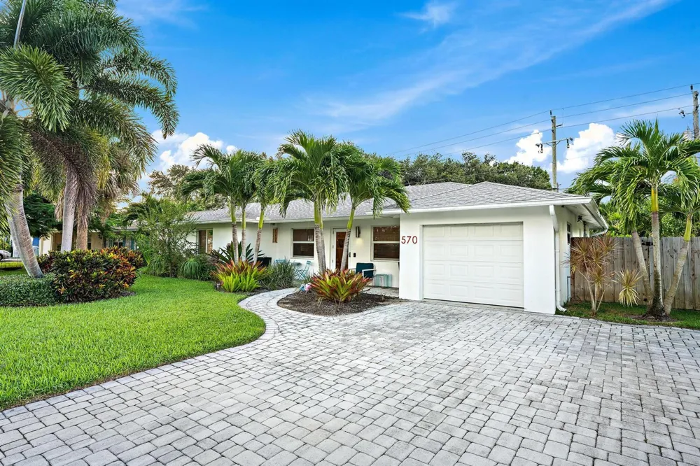 570 DOVER ROAD Tequesta, FL 33469