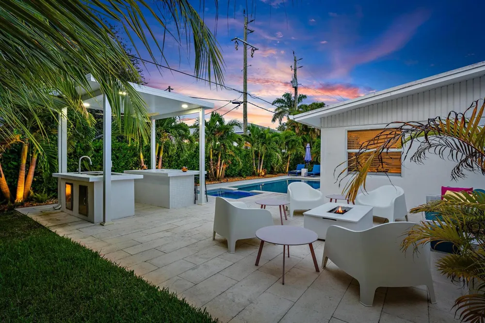 570 DOVER ROAD Tequesta, FL 33469