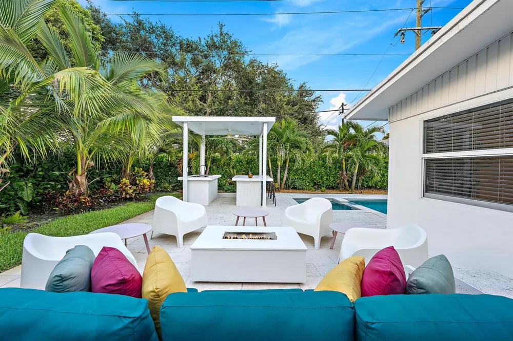 570 DOVER ROAD Tequesta, FL 33469