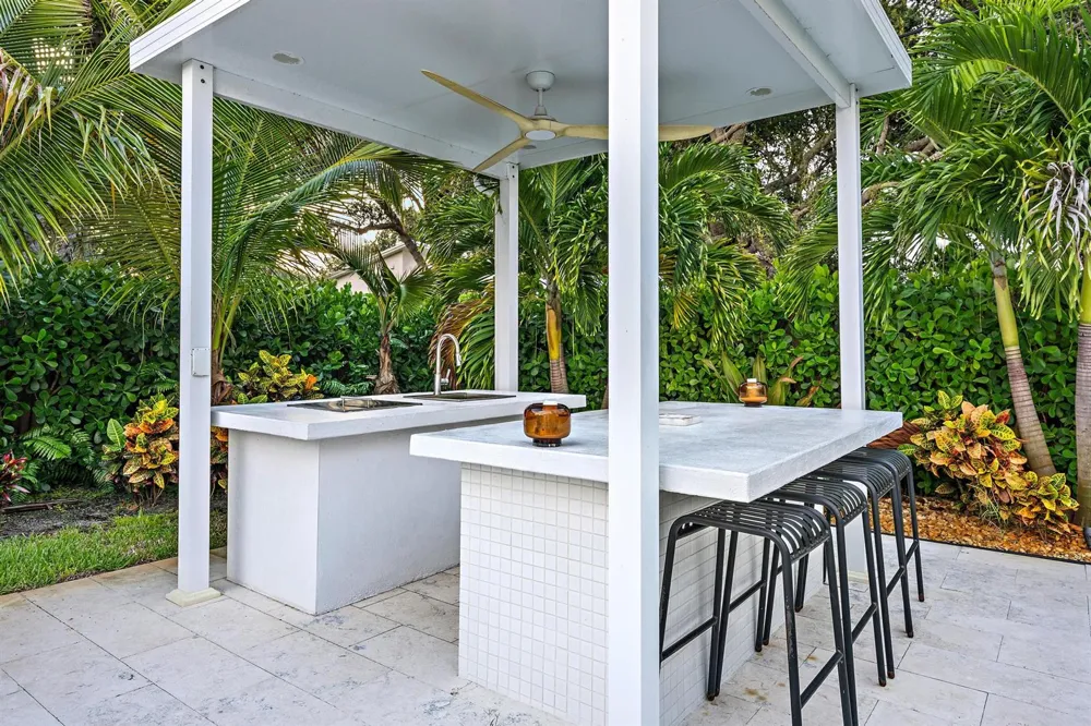 570 DOVER ROAD Tequesta, FL 33469