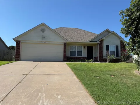 25720 E 90th Place S