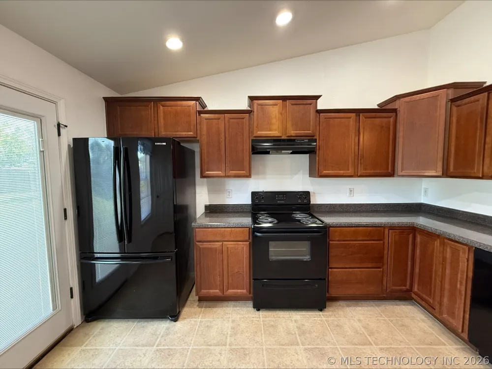 25720 E 90th Place S Broken Arrow, OK 74014