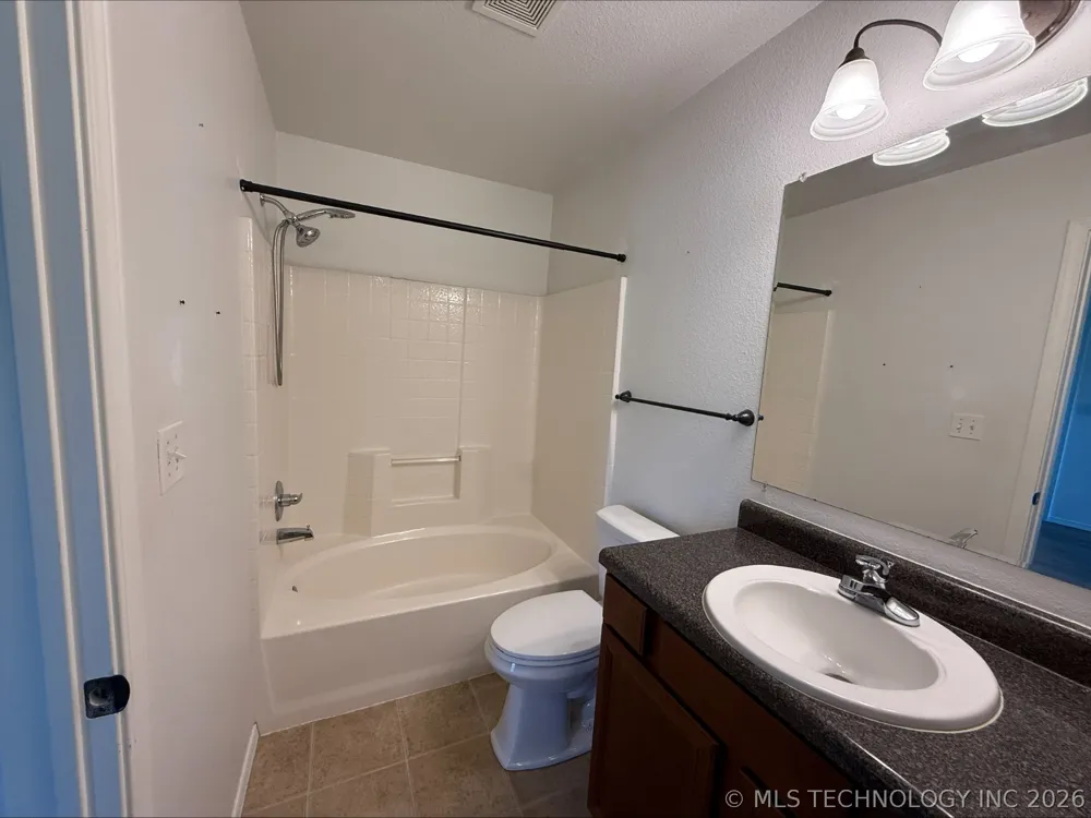 25720 E 90th Place S Broken Arrow, OK 74014
