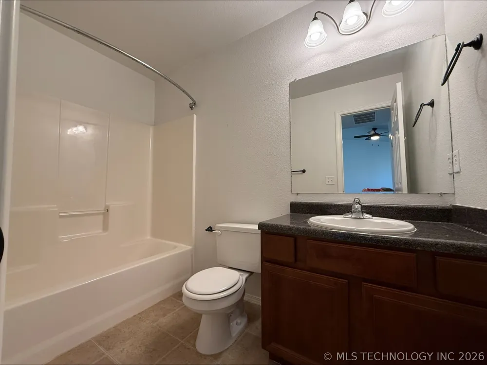 25720 E 90th Place S Broken Arrow, OK 74014