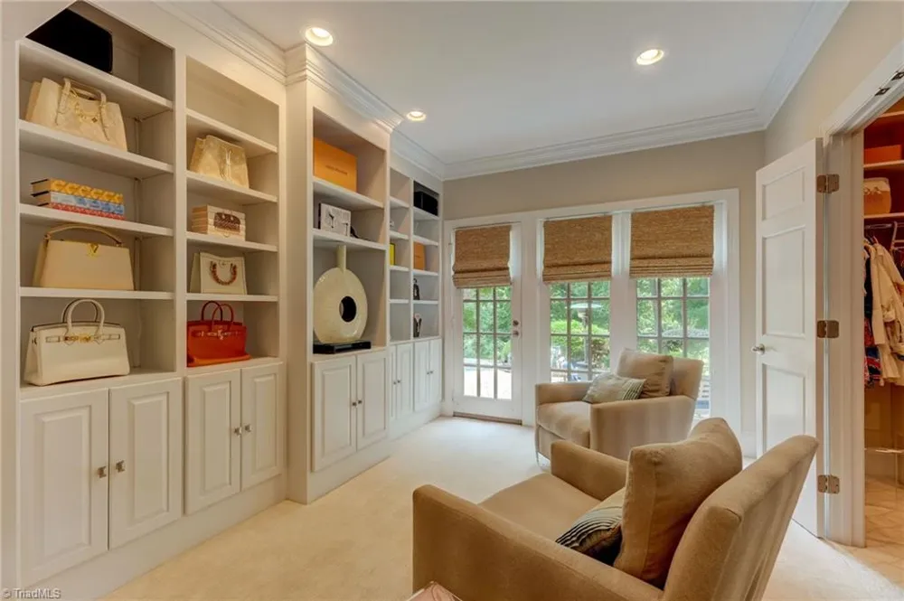 1912 Pembroke Road Greensboro, NC 27408