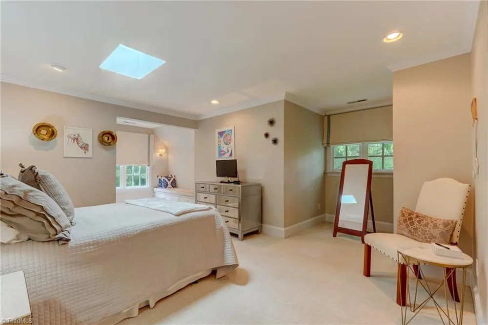 1912 Pembroke Road Greensboro, NC 27408