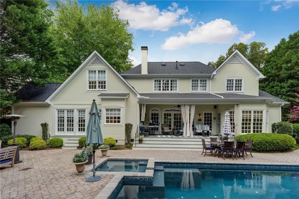 1912 Pembroke Road Greensboro, NC 27408