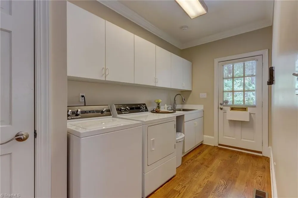 1912 Pembroke Road Greensboro, NC 27408