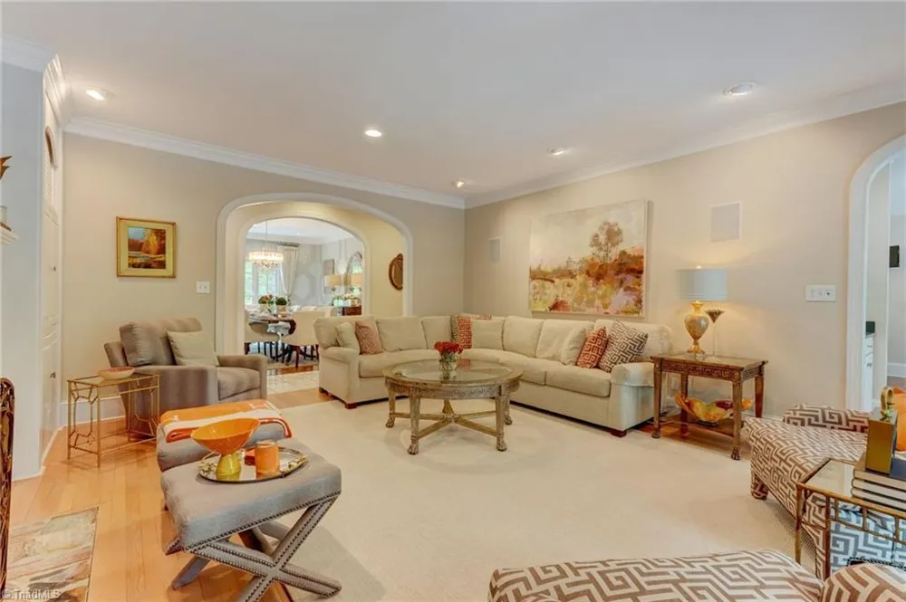 1912 Pembroke Road Greensboro, NC 27408