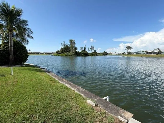 1804 BUNKER HILL DRIVE Sun City Center, FL 33573