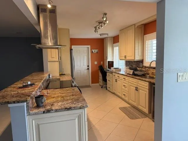 1804 BUNKER HILL DRIVE Sun City Center, FL 33573