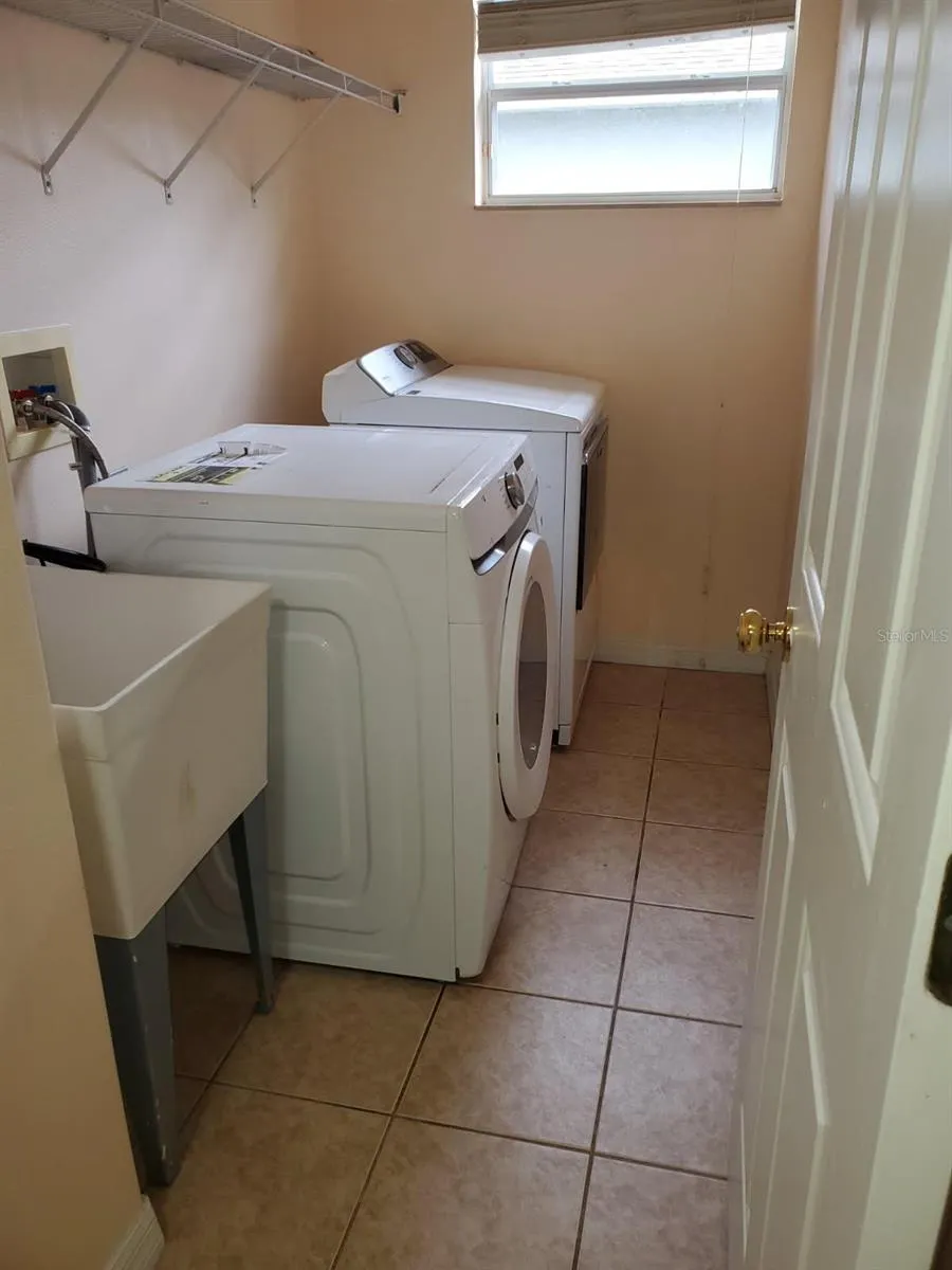 12148 LUFTBURROW LANE Hudson, FL 34669