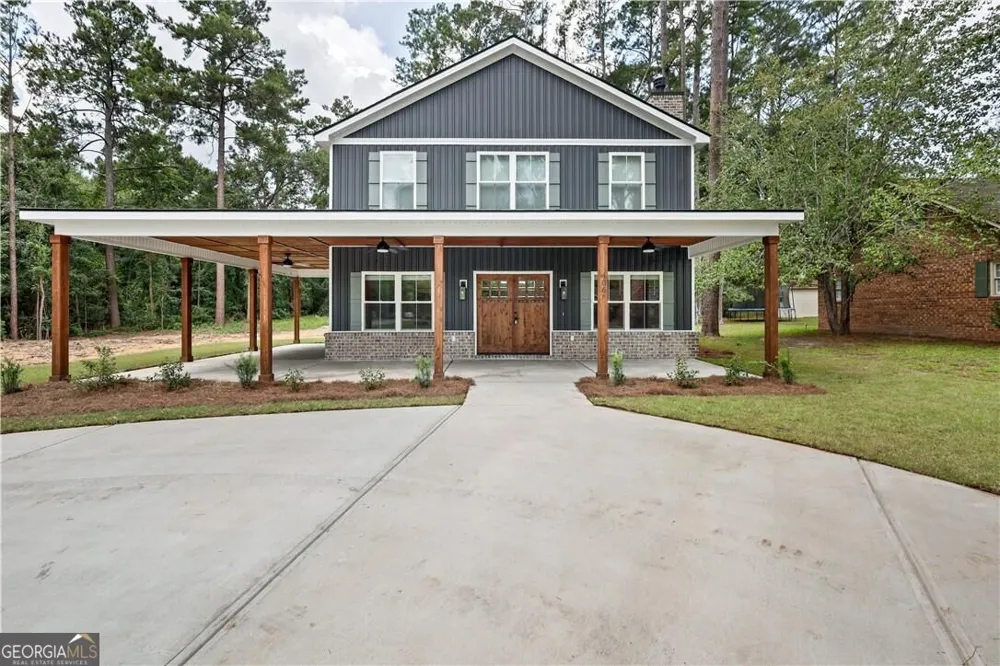 406 S Ash ST Springfield, GA 31329