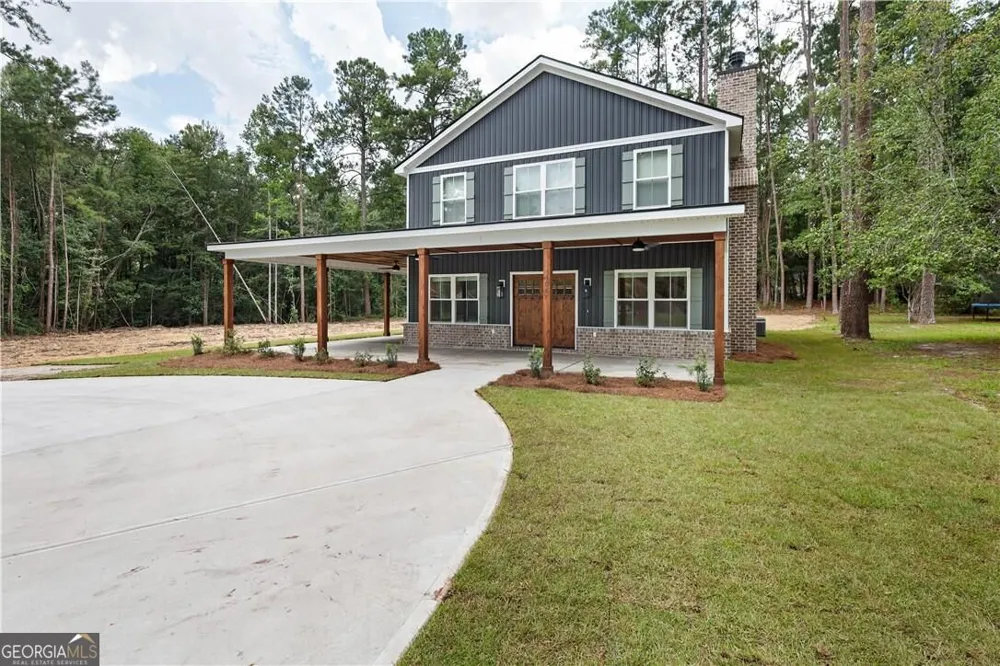 406 S Ash ST Springfield, GA 31329