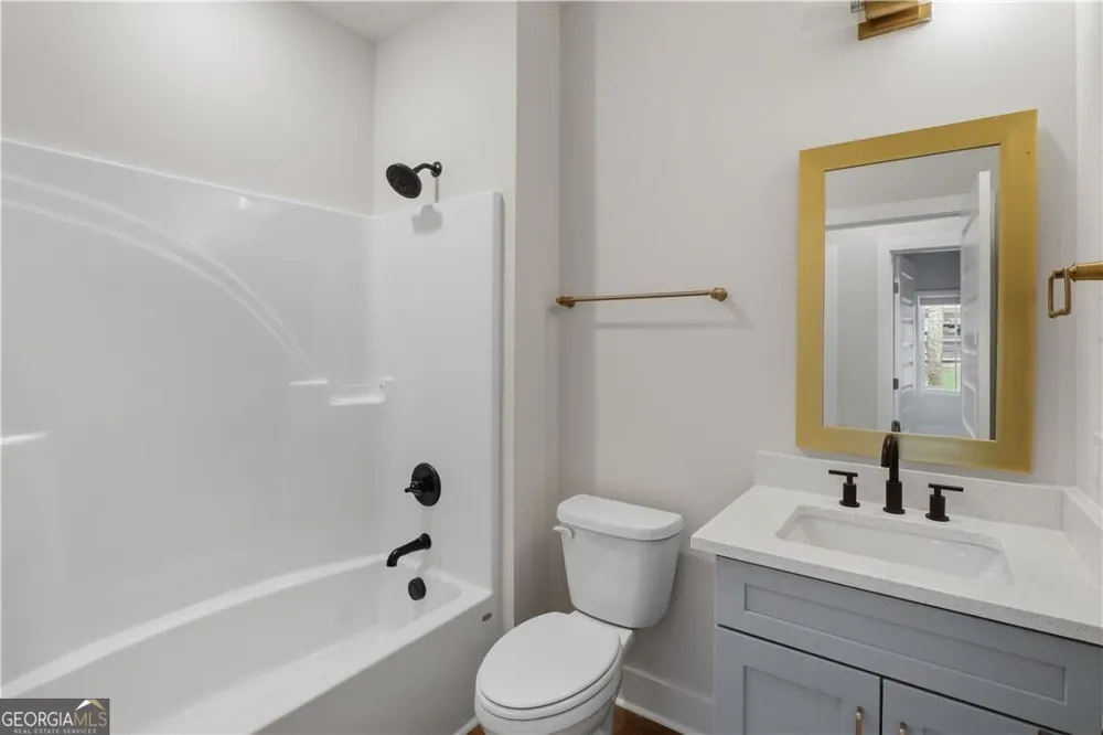 406 S Ash ST Springfield, GA 31329
