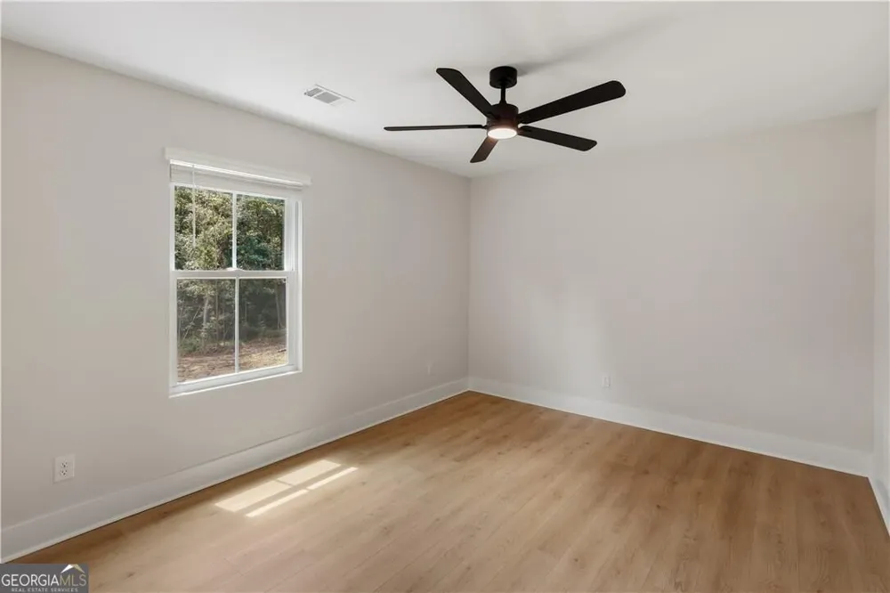 406 S Ash ST Springfield, GA 31329
